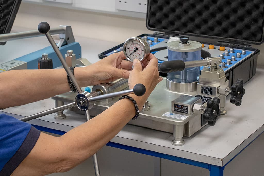 Pressure Gauge Calibration